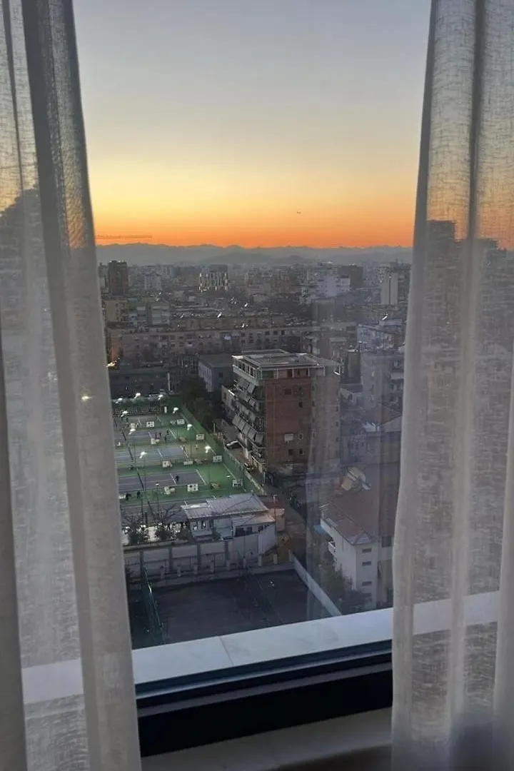 La'Voglia Apartment ティラナ