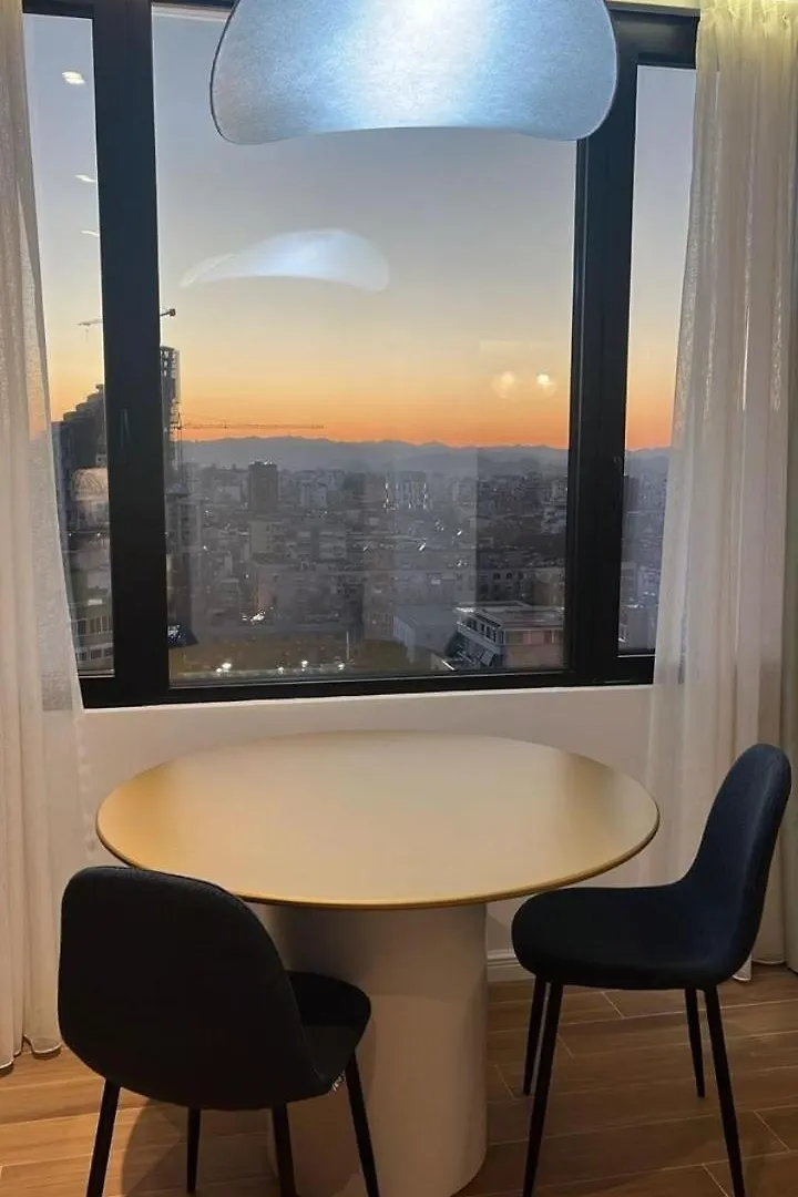 La'Voglia Apartment ティラナ